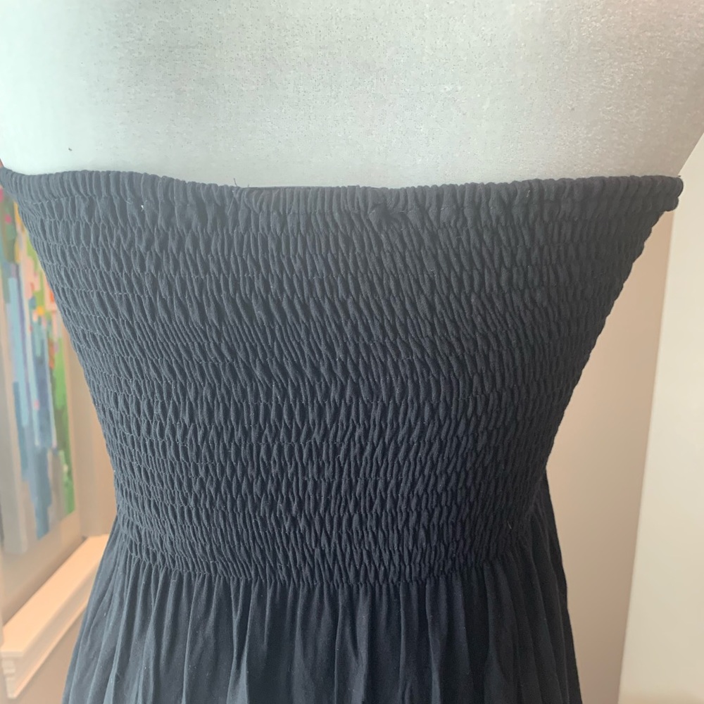 Black strapless smocked flowy top. Size medium. - Picture 10 of 13